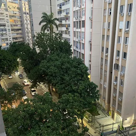 Quarto Em Apto No Flamengo